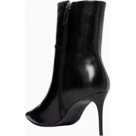 Resim Black Suede Studio Elodie 80 Siyah Deri Sivri Burun, Tokalı Fermuarlı El Yapımı Zarif Bilekte Topuklu Çizme 