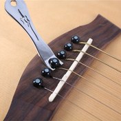 Resim 3-in-1 Gitar Aracı: Akustik ve Halk Gitarları için Tel Değiştirme, Tel Çekme ve Tırnak Çıkarma Cihazı 