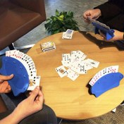 Resim Oyun Kart Tutucu, Kart Oyunları İçin Plastik Eller Serbest Kart Tutucuları, Oyun Kart Rafı Standı 