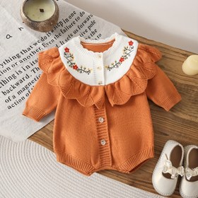 Resim Yaprak Yaka, Çiçek Nakışlı Uzun Kollu Üçgen Tulum - İlkbahar/Sonbahar İçin Dış Mekan Kullanımına Uygun Kız Çocuk Örgü Body Tasarım ve Geliştirme 