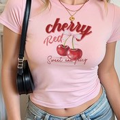 Resim Kadınlar için Kısa Kollu Cherry Red Slogan Baskılı Crew Neck Crop Top T-Shirt, Rahat Zarif Stil, Tüm Mevsimler için Moda Tişört 