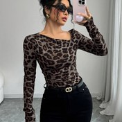 Resim Leopar Desenli Uzun Kollu Üst, Benzersiz Eğik Yaka Tasarımı 