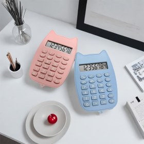 Resim Sevimli hesap makinesi, şeker renkleri, mini çok işlevli bir cihaz, küçük bir bilgisayar. 