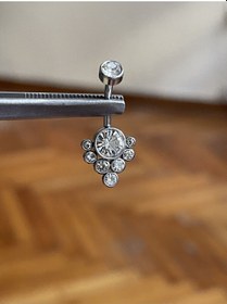 Resim 316 L Cerrahi Çelik Gümüş Rengi Yuvarlak Zirkon Taşlı Model Göbek Piercingi Koyu Yeşil 