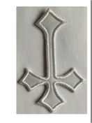 Resim StüdyoÜmitTişört Beyaz Ters Haç Paeç,patch,arma Ve Kot Yaması 