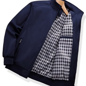Resim Erkekler için Hafif Rüzgarlık Ceket - Rahat Fermuarlı ve Dik Yaka, Polyester, Düz Gri Kare Detaylı Cep - İlkbahar & Sonbahar için Mükemmel 