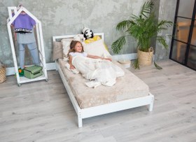 Resim Doğal Ahşap Montessori Çocuk Karyolası - 60 X 120 