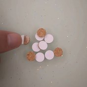 Resim 1000 adet 2mm kalınlıkta yuvarlak kepek kaymaz mat, tabure ayakları için kaymaz mat - Sarı, yapışkanlı arka yüzeyli yumuşak ahşap mat, zemin koruma, tabure ayakları koruma | Yuvarlak şekil | Yapışkanlı arka yüzey, tabure ayakları 