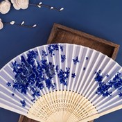 Resim Klasik Çin Mavi ve Beyaz Porselen Katlanır Yelpaze - Bambu Malzeme, 21cm/8.26inch x 38cm/14.96inch 