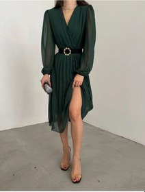 Resim Tua Moda Kadın Şifon Kumaş Astalı Kloş Kesim Kruvaze Yaka Midi Boy Elbise Zümrüt Yeşili 
