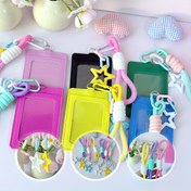 Resim Güneşin Işığında Çift Cebi Olan ID Tutucu, Çıkarılabilir Yıldız Şansları ile - Taşınabilir Çok Fonksiyonlu Plastik Kart Kılıfı, DIY Aksesuarları için Sevimli Gökkuşağı Tasarımı, ID Bileklikleri ve El Sanatları için Mükemmel, Gökkuşağı Aksesuarları, El Sanatları Depolama, Eğlenceli Aksesuar, Renkli Aksesuar 