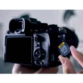 Resim Sony 320 GB Cea-G Serisi Cf-Express Tip A Bellek Kartı 