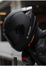 Resim Ls2 Rapid Race Siyah Camlı Kapalı Motosiklet Kaskı Mat Siyah 