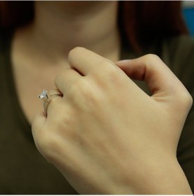 Resim Lova G Renk 0,50 Karat Pırlanta Tektaş Yüzük - Hrd - 1050010 