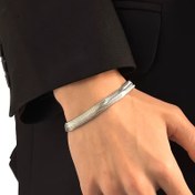 Resim 1 adet Erkekler için Hipoalerjenik Paslanmaz Çelik Yılan Zinciri Bileklik, Ayarlanabilir Boyut, Şık ve Modern Tasarım, Günlük Kıyafet veya Özel Durumlar için Mükemmel 