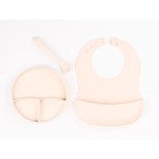 Resim Krem Rengi 3’lü Silikon Yemek Seti – Önlük + Diş Kaşıyıcılı Kaşık + Vakumlu Tabak 