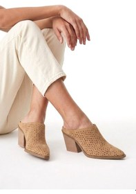 Resim Fox Shoes Y654930702 Vizon Hakiki Deri Süet Western Topuklu Kadın Terlik 