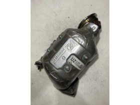 Resim Egzoz Dünyası Opel Astra J / Corsa D / Meriva / Zafira / Insignia Katalizör 1.4i Turbo 2009 - 2016 Katalik Konvektör Katalizör 