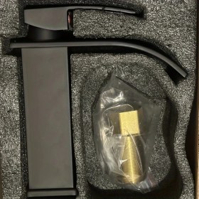 Resim Gateesat Siyah Gizli Lavabo Bataryası Tek Kollu 304 Paslanmaz Çelik Su Tasarruflu Musluk 