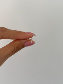 Resim 925 gümüş yatay sallantılı taş piercing - Gold 