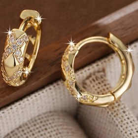 Resim 1 Çift Oymalı Haç Kakmalı Yapay Sentetik Zirkonyum Alaşım Küpe, Kadınlar İçin Basit Bohem Tarzı Küpeler, Canlı Etnik Tarz Takı, Toplantılar, Tatiller ve Günlük Kullanım İçin Mükemmel 