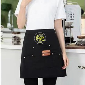 Resim Yeni Logo Polyester Önlük BBQ, Mutfak, Restoran için - Ayarlanabilir Askılar, Ön Cebi, Kısa Uzunluk, Dayanıklı ve Rahat Gıda Hizmeti, Restoran Üniformaları, Şık Önlük Tasarımı, Fonksiyonel Cep 