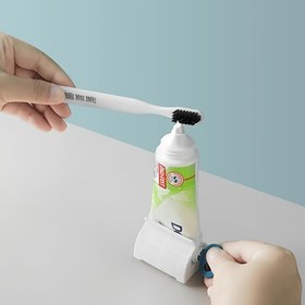 Resim 1 veya 2 adet laoyeboubi Diş Macunu Sıkacağı - Ergonomik Saplı Plastik Manuel Diş Macunu Dağıtıcı, Elektrik Gerekmez, Tüpler için Hijyenik Banyo Düzenleyici, Seyahat ve Ev Kullanımı için Çok Fonksiyonlu Kozmetik Sıkacak, Diş Macunu Tüpü Sıkacağı, Kompakt Tasarım, Sağlam Yapı, Minimalist Yaşam Tarzı, Hijyen Ürünü, Yerden Tasarruf Aracı, Hafif Araç, Atık Azaltıcı, Küçük Alanlarda Yaşama 