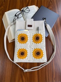 Resim Aksesuarsepeti El Yapımı Ayçiçek Desenli Motifli Astarlı Taşıma Askılı Cepli Kadın Tablet Çantası Kitap Çantası Krem 