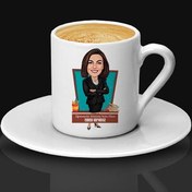 Resim Siyah Kıyafetli Kadın Öğretmen Karikatürlü Kahve Fincanı 