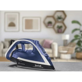 Resim Tefal Nesil FV6846 Buharlı Ütü 2400 Watt Seramik Tabanlı Mavi Renkli Kireç Önleyici Özellik 