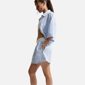 Resim Nike Sportswear Offline Woven Poplin Çizgili Kadın Şort 