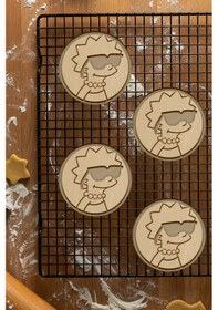 Resim Simpson Kurabiye Kalıbı, Hamur Şekillendirici, Bisküvi Kalıbı, Kolay Kesim Ucu Beyaz 