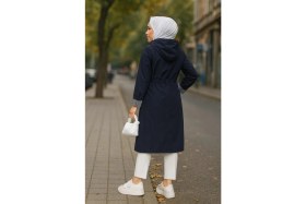 Resim Azm Moda Bondit Kumaş Içi Çizgili Kapüşonlu Astarsız Lacivert Uzun Yağmurluk 