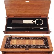 Resim Siyah Kalem ve Anahtarlık Ahşap Kutulu Set 