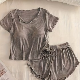 Resim Kadınlar İçin Kısa Kollu Şortlu Pijama Takımı, Esnek ve Makinede Yıkanabilir Ev Giysisi İki Parça Set 