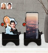Resim Bk Gift Kişiye Özel Evleniyoruz Karikatürlü Ahşap Biblo Telefon Standı-2 