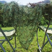 Resim Outdoor Shelter ve Çatı Kapakları için Ağır Hizmet Kamuflaj Ağı, Ayarlanabilir İpli Kapatma ile Dayanıklı Fileli Kumaş, Kamp, Piknikler, Plaj, Arka Bahçe için Taşınabilir Güneşlik Ağı 