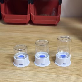 Resim 1 Küçük Hayvan Suluk, Karınca Ferması/Karınca Kolonisi/Böcek Sulama Sistemi - Gelişmiş Nem Kontrolü, Böcek Habitatları için Evcil Hayvan Dostu Yuva Hidrasyon Aksesuarı. Boğulma Önleyici, Otomatik Su Dağıtıcı, Cam Malzeme 