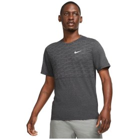 Resim Nike Dri-fıt Adv Run Techknit Kısa Kollu Erkek Koşu Üstü Gri 
