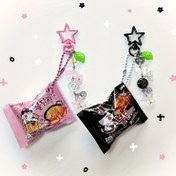 Resim El Yapımı Pentagram Anahtarlıkları - Sevimli Hayvan ve Yiyecek Şanslıkları, Snap Kapatma, Dayanıklı Çinko Alaşım, Anahtarlar, Çantalar, Sırt Çantaları için Estetik Anahtarlık Aksesuarları, Çanta Şanslıkları, Oynak Tasarım, Metalik Kaplama 