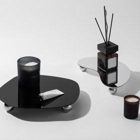 Resim 1 adet Fransız Düzensiz Geometrik Akrilik Tepsi Aromaterapi Parfüm Tepsisi Işık Lüks Yüksek Son Ev Dekorasyonu Süs Siyah Düzensiz Tepsi Ayna Ay Tepsisi, oda Dekoru, ev Dekoru 