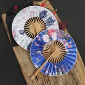 Resim Vintage Çiçekli Bambu Katlanır Yelpaze - Dönebilen Elde Taşınabilir Soğutucu Yelpazesi, Zarif Dantel Tasarım, 22.0 cm, Ev Dekoru, Düğünler ve Hediye İçin Mükemmel 