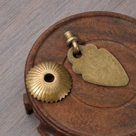 Resim Antik Tarz Yaprak Şeklinde Metal Çekme Kolları, Pırıl Pırıl Düşme Kolları, Demir Çinko Alaşım, Mobilya Dolap Kapıları için Vidalar ile Geleneksel Çin Tasarım Donanımı 