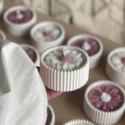 Resim Resin Döküm Kalıpları Diy2pcs Papatya Mum Kupası Ev Masaüstü Atmosfer Dekorasyonu Tatil Hediyesi Resin Plaster El Sanatları Hediyesi Silikon Kalıp 