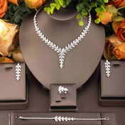 Resim 1 Set Lüks Kübik Zirkonya Yaprak Şeklinde Düğün Takı Seti Kadınlar İçin, Zarif Bakır Kolye, Küpe, Bilezik ve Yüzük Kombinasyonu, Düğünler ve Resmi Etkinlikler İçin Mükemmel, Gelin Düğün Aksesuarları 