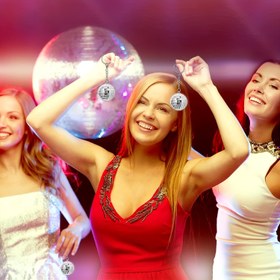 Resim 2/10 Adet Mini Disko Topu Anahtarlık Parlak Çanta Sırt Çantası Şeker Telefon Kolyesi Kadın Hediye Nişan Partisi Evlilik Yıl dönümü, Çanta Süsü Dekorasyonu,Telefon Süsü Eki,Dekoratif Anahtarlık,Disko Topu Kolye,Parlak Cazibe,Hassas Minyatür,Pürüzsüz Yüzey,Parti Katılımcıları,Düğün Misafirleri 