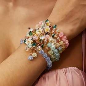 Resim 6 adet Kadın Cam Çiçek Boncuk Bileklik, Tatlı Çiçekli Kolye Bileklik Seti, Yapay Çay Çiçeği ile 15 Yaş ve Üzeri için Uygun, Sevgililer Günü Takı Hediyesi 