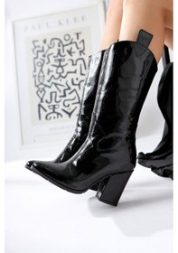 Resim Keri Siyah Kroko Asimetrik Kesim Topuklu Kısa Çizme 001 