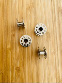 Resim Öztürk Ev Tipi Dikiş Makinesi Metal Beyaz Masura. 4'lü. 