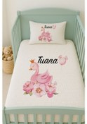 Resim %100 Pamuk İsme Özel İsimli 100x150 Cm Pike Seti Pembe Çiçekli Kuğu 